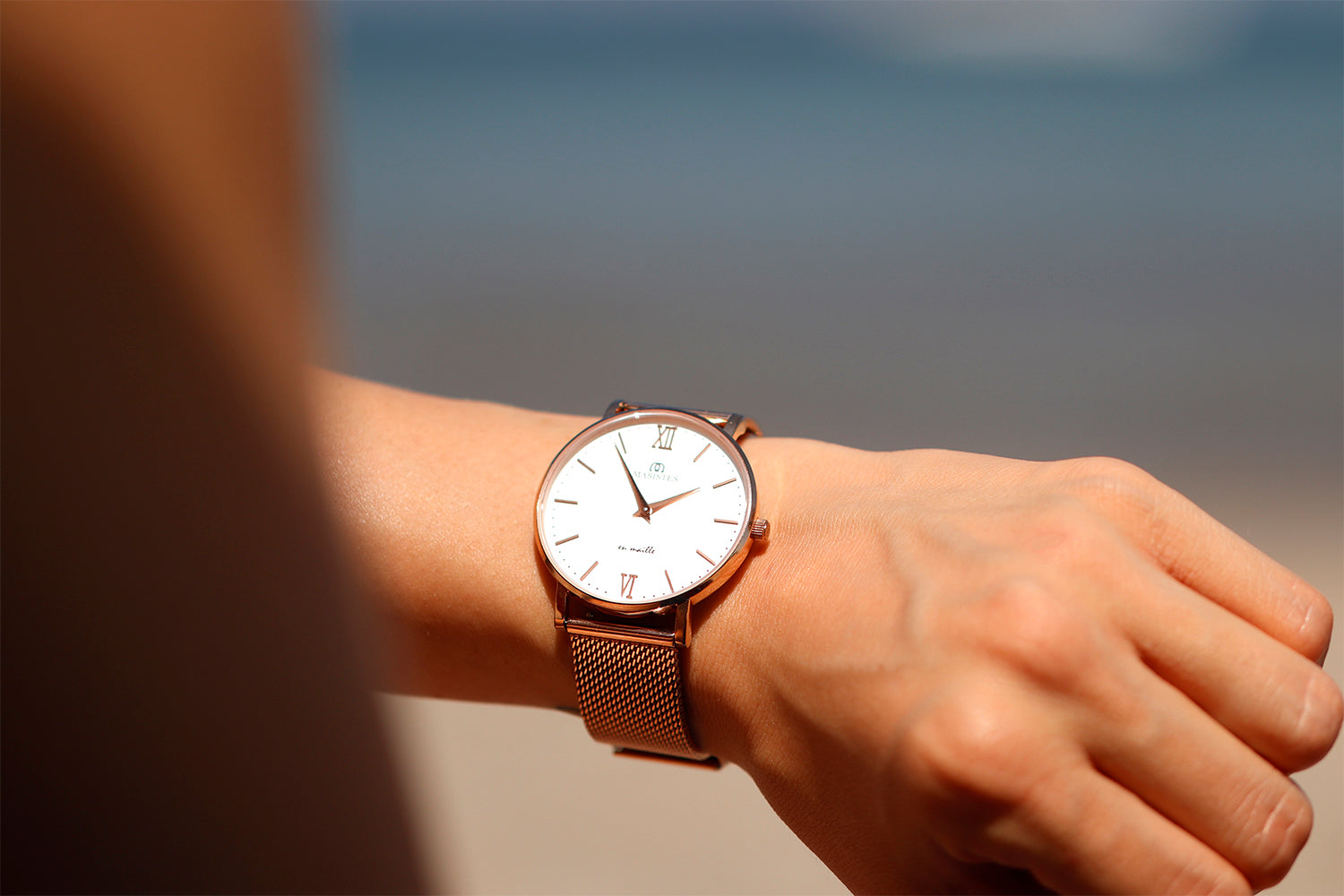 KLASSISCHE EN-MAILLE-UHR