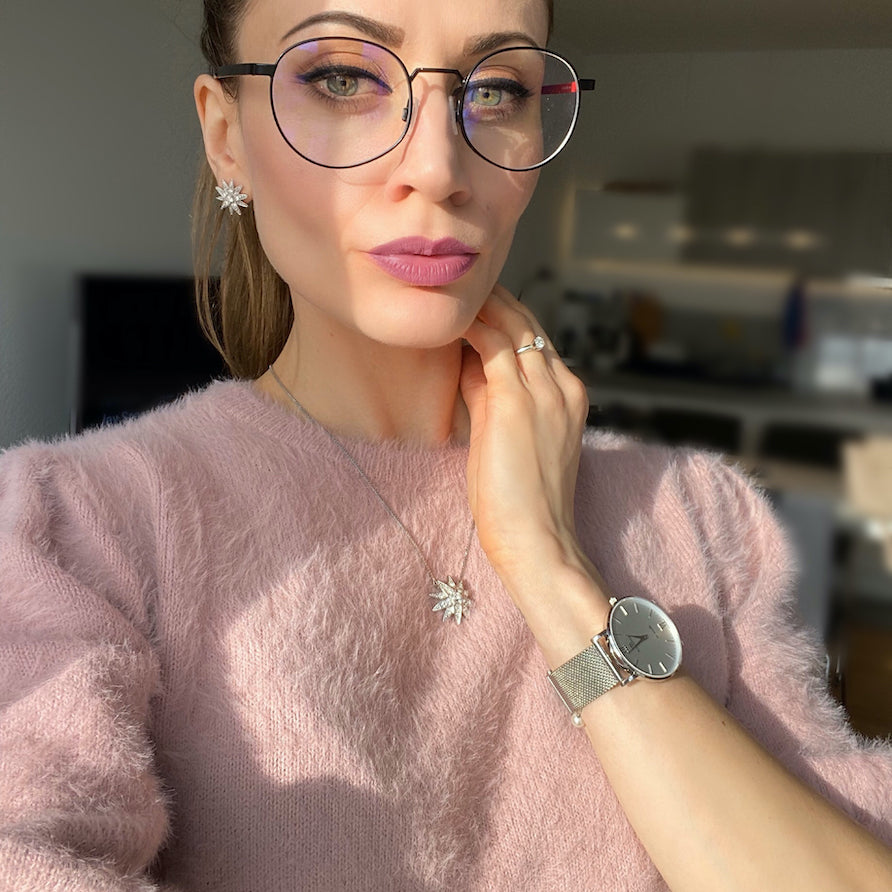 KLASSISCHE EN-MAILLE-UHR